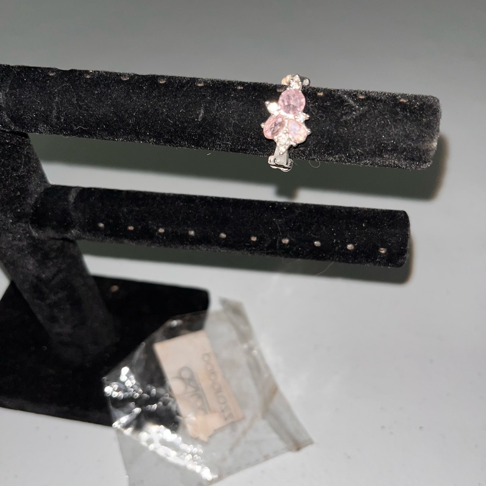 💙 HOST PICK - NIBag Paparazzi Elegant Pink and Silver Elastic Ring